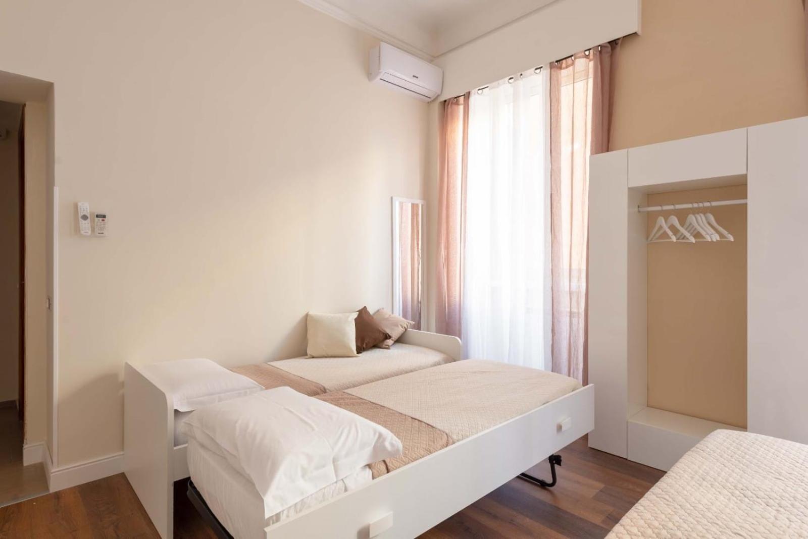 Clavdia Flat Hotel Rome Bagian luar foto